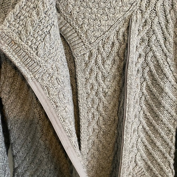 Aran Mor Made in Ireland Merino Wool Cable Knit Hooded Long Cardigan - Picture 8 of 14